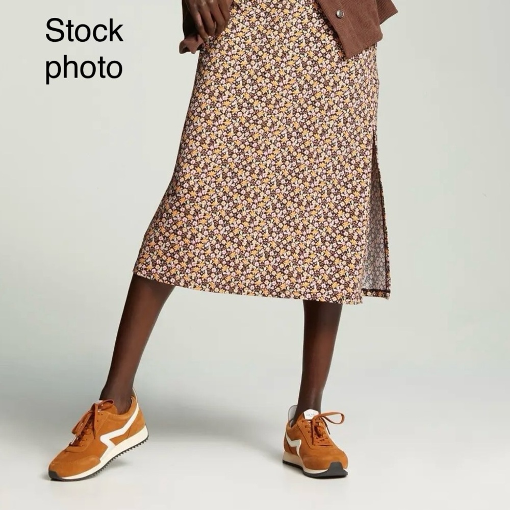 BNIB RAG AND BONE SUEDE RETRO DESIGN SNEAKERS